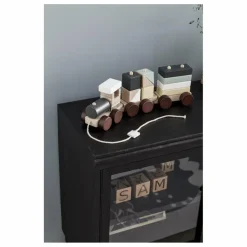 Train avec cubes empilables en bois
