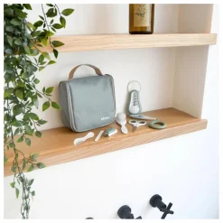 Trousse de toilette avec 10 accessoires | Sauge