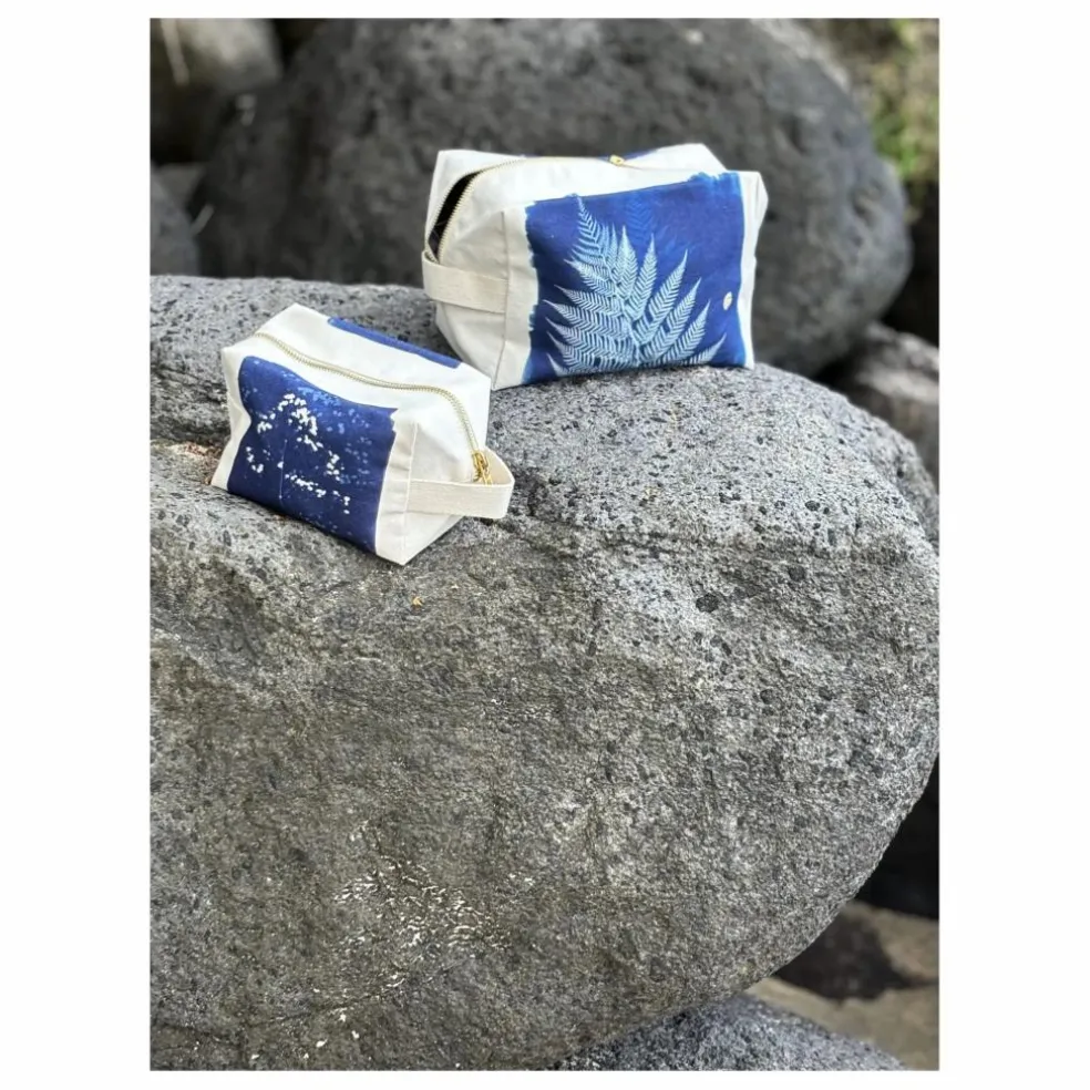 Trousse de toilette Cube Gypso - La cerise sur le gâteau x Invincible été | Bleu