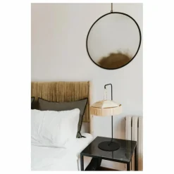 Tête de lit en bois brut et palme