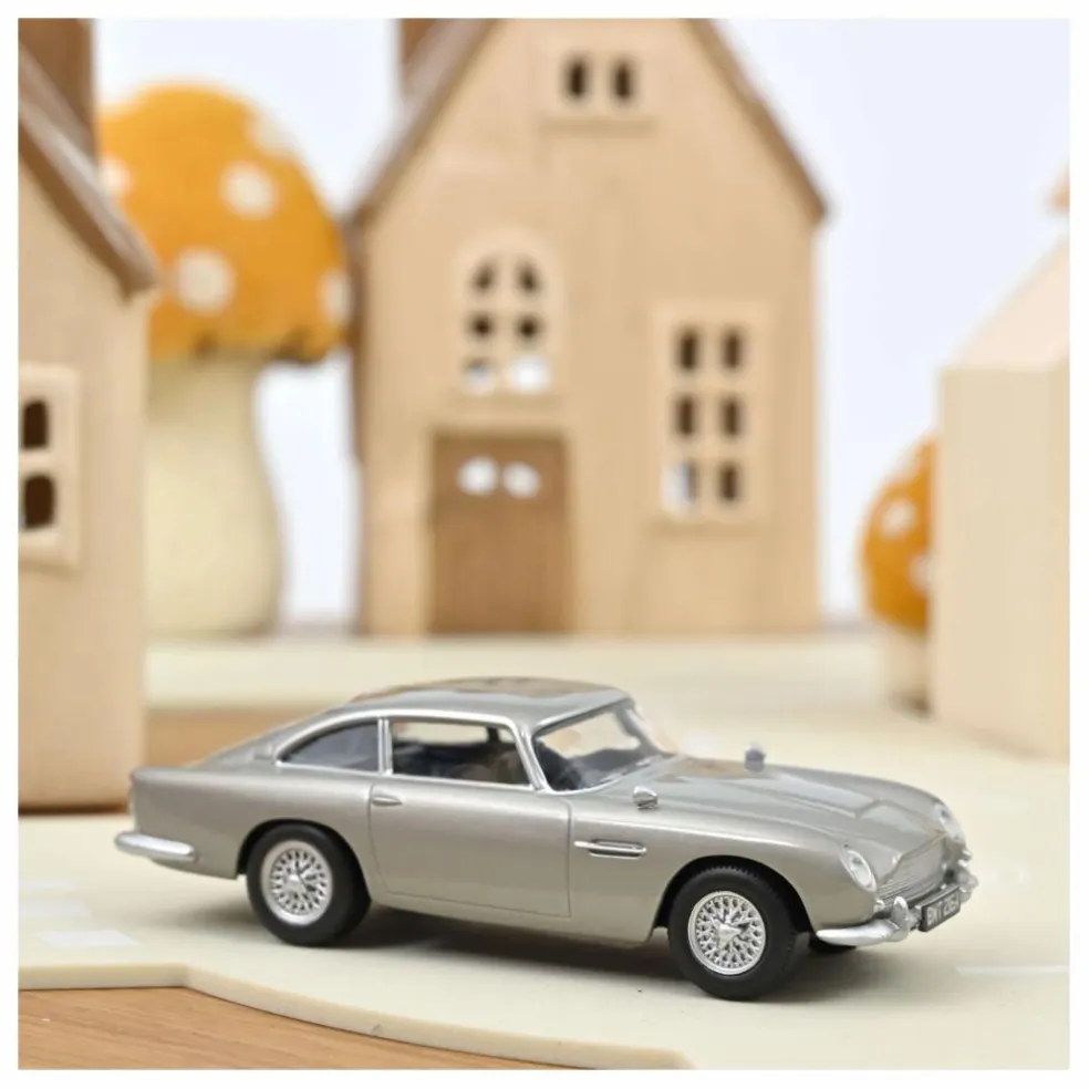 Voiture Aston Martin DB5 1963
